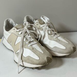 New Balance 327 Size 9.5 Cream and White Athletic Shoes Great Condition
